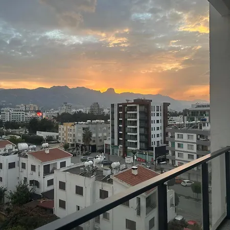 Moonlight ניקוסיה